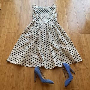 Pin Up polka dots 🖤